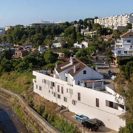 Charming 1-bedroom Walk To Puerto Banus! * Marbella