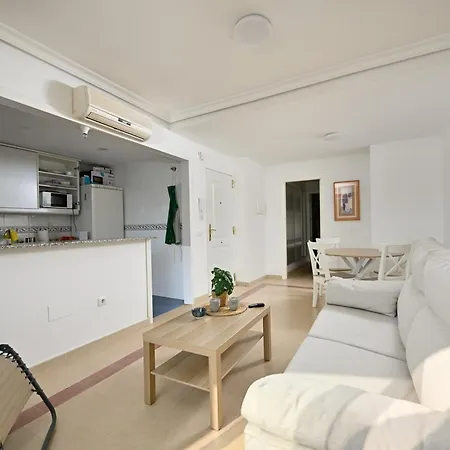 Charming 1-bedroom Walk To Puerto Banus! Apartment *