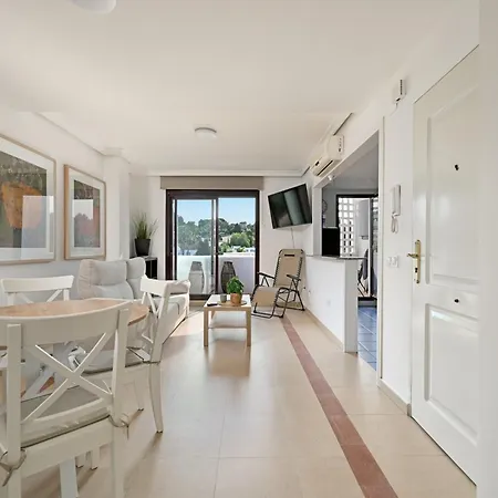 Charming 1-bedroom Walk To Puerto Banus! * Marbella
